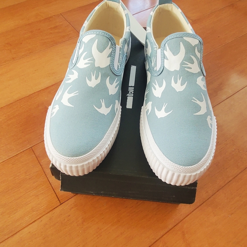 MCQ by Alexander McQueen Swallow Slip-On Sneaker EU 41, US 9